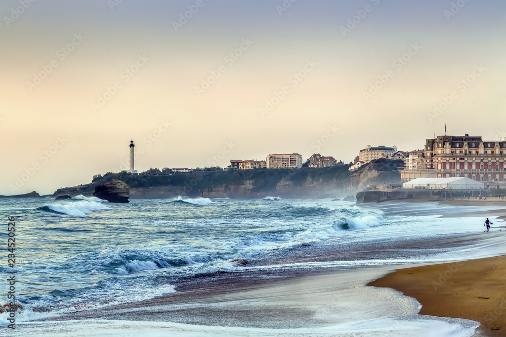 Waves on the beach in Biarritz, France - obrazy, fototapety, plakaty 