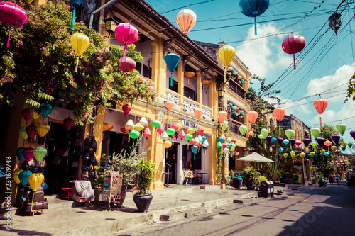 Hoian Ancient town houses Canvas-taulu