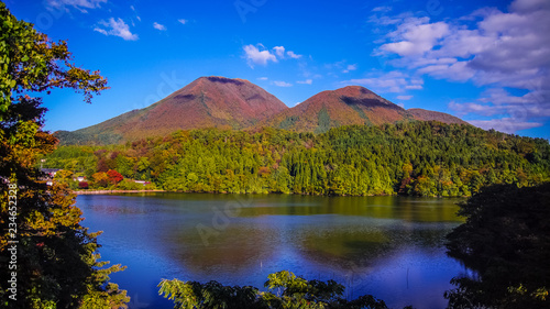 日本 島根県 三瓶山の紅葉 秋の絶景 Stock Photo Adobe Stock 日本 島根県 三瓶山の紅葉 秋の絶景 Stock Photo Adobe Stock