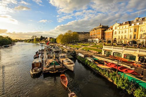 Fotomural Thames, Riverside, Richmond, London, England;