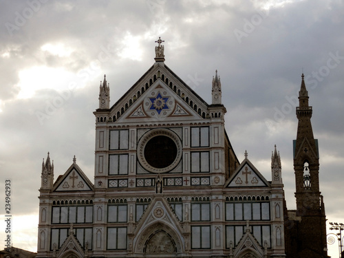 Fotografie, Obraz La basílica de la Santa Cruz (en italiano, Basilica di Santa Croce) es una destacada basílica renacentista italiana levantada en la ciudad de Florencia