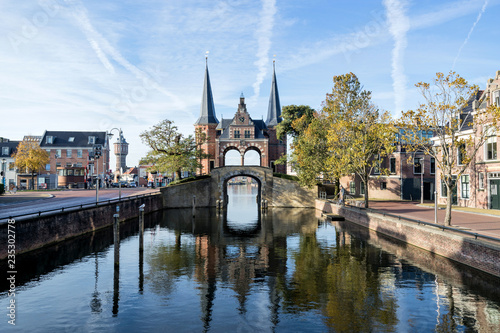 Cuadros en Lienzo Waterpoort in Sneek, the Netherlands