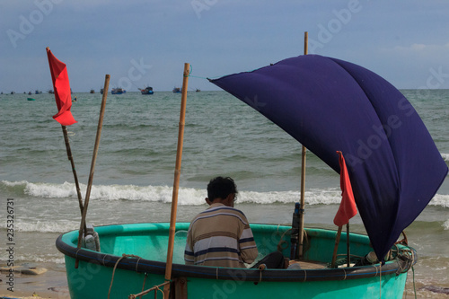 Foto mui ne coast view of the village with fisher boats, vietnam