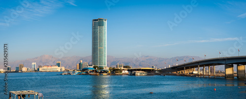 Photographie Ras Al Khaimah creek on a sunny day