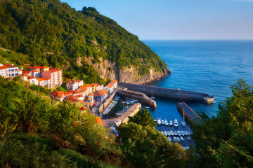 Fototapete - Elantxobe village and small port in Basque Country
