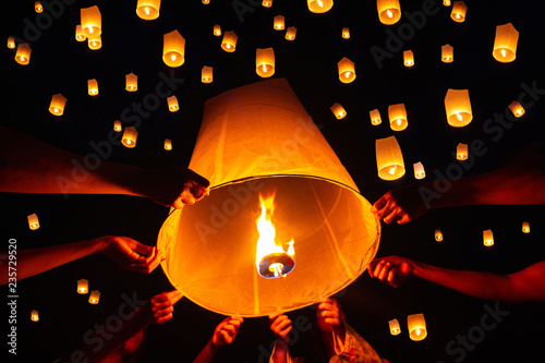 Fotografie, Obraz Floating lantern festival, Yi Peng in Chiang mai, Thailand
