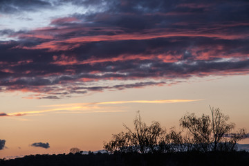 Poster - Allassac (Corrèze, France) - Coucher de soleil nuageux