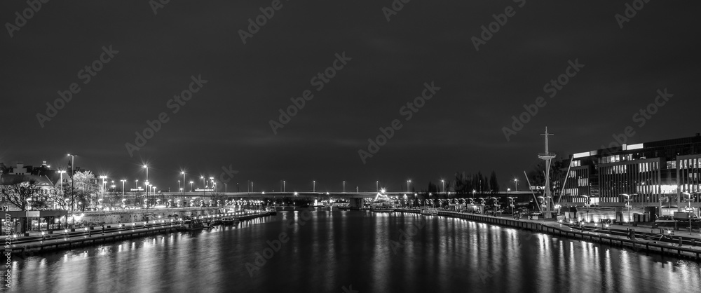 Obraz na płótnie NIGHT RIVER - Port city of Szczecin by night
 w salonie