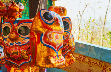 Canvas Print - The golden owls of Myanmar, Sagaing