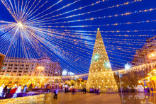 Beautiful Christmas Scene With Decorated Tree Outdoor, In Revolution Square, Bucharest - Romania