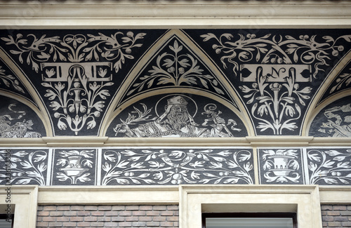 Photographie Lunette cornice of with 19th century graffito in Prague, Check.