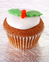 Canvas Print - CHRISTMAS HOLLY CUPCAKE