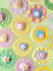 Wall Mural - PASTEL CUPCAKES