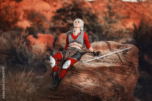 Foto wild hunt,witcher,cosplay,landscape,sky,peak,rock,trekking,view,outdoors,climbin