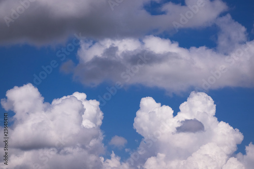 Plakat Niebo z chmurami cumulus