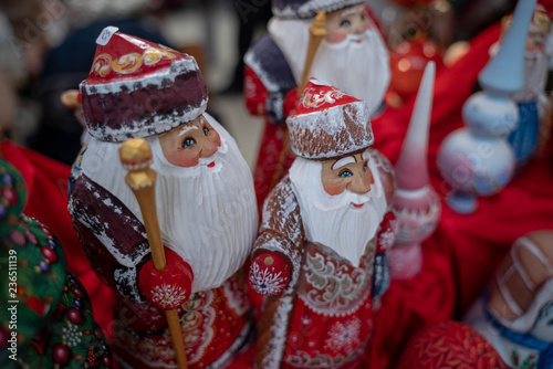 Fotografija Russian folk figures as gifts for Christmas