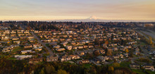 North Tacoma Residential Homes On Hillside Mount Rainier