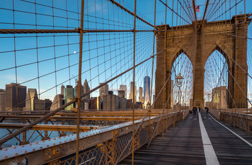  Brooklyn Bridge i panoramę Nowego Jorku