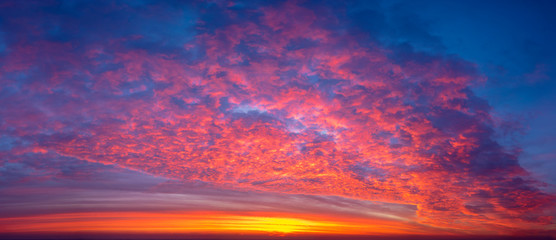 Wall Mural - romantic sunset sky