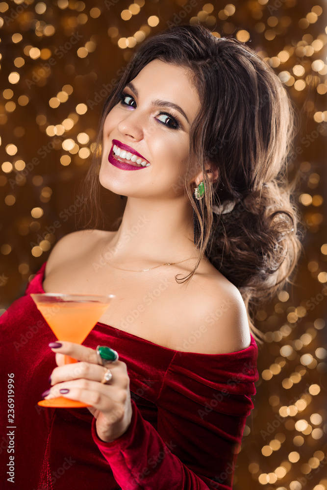 party makeup with red dress Makeup For Red Dress: 9 Essential Tips For A Flawless Look