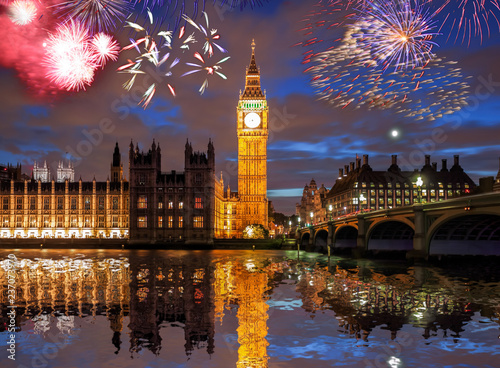 Foto Big Ben with firework in London, England (celebration of the New Year)