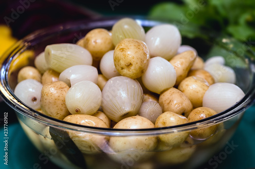 Foto onion with potato, typical vegetables in the Brazilian lunch.