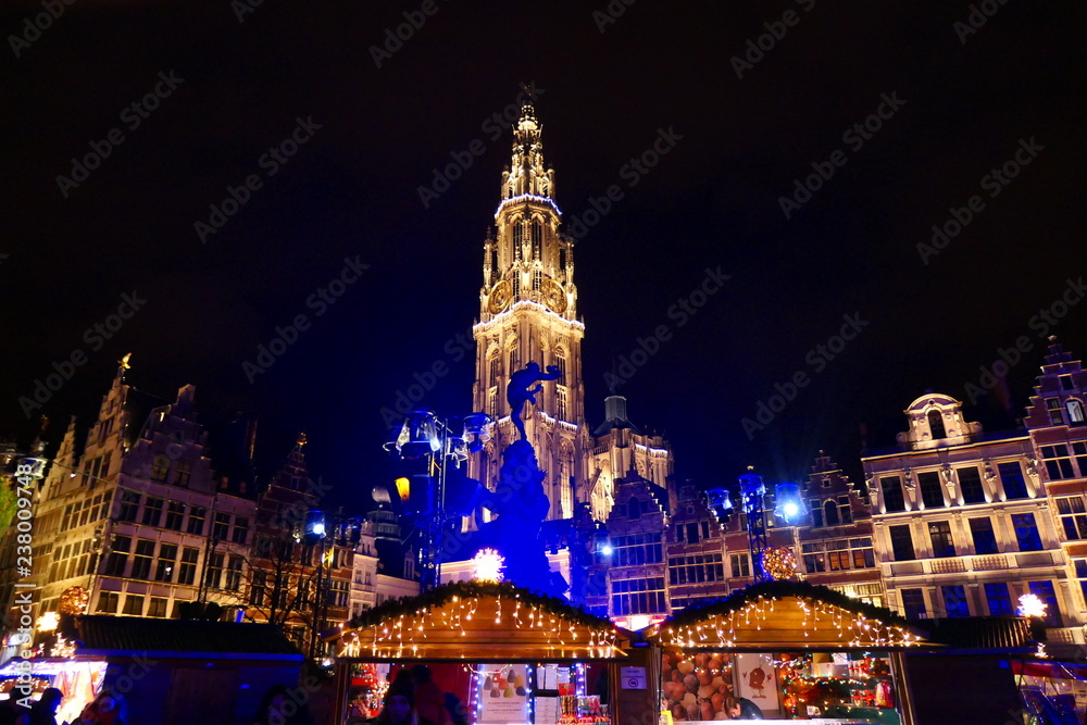 Antwerp Christmas kerstmarkt schaatsbaan December 2019 - obrazy, fototapety, plakaty 