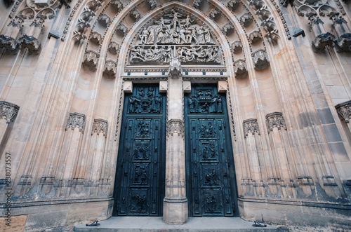 Fotografie, Obraz St. Vitus cathedral door in Prague Czech Republic