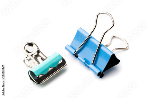 Fotografía paper clips isolated on white background