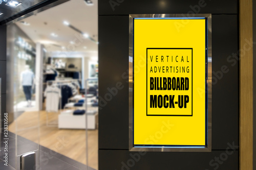 Fotografía Mock up signboard at showcases fashion clothing