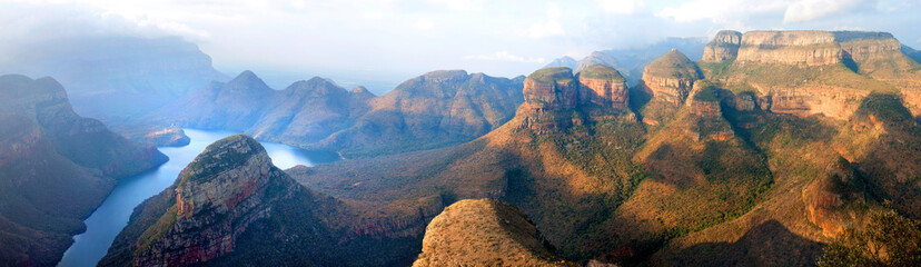 blyde river canyon blue lake, three rondavels and god's window, drakensberg mountains national park 