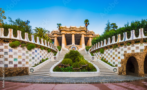 Obraz Dibond Park Guell w Barcelonie, Hiszpania