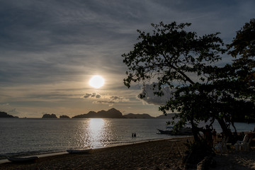 Wall Mural - Sunset in 7 Commandos island in El nido, Palawan