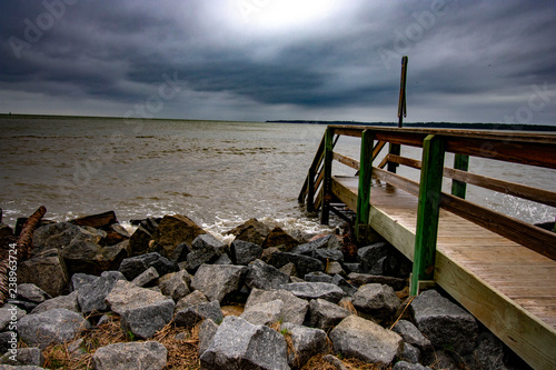 Fotomural stormy day from beach pier on st simons island