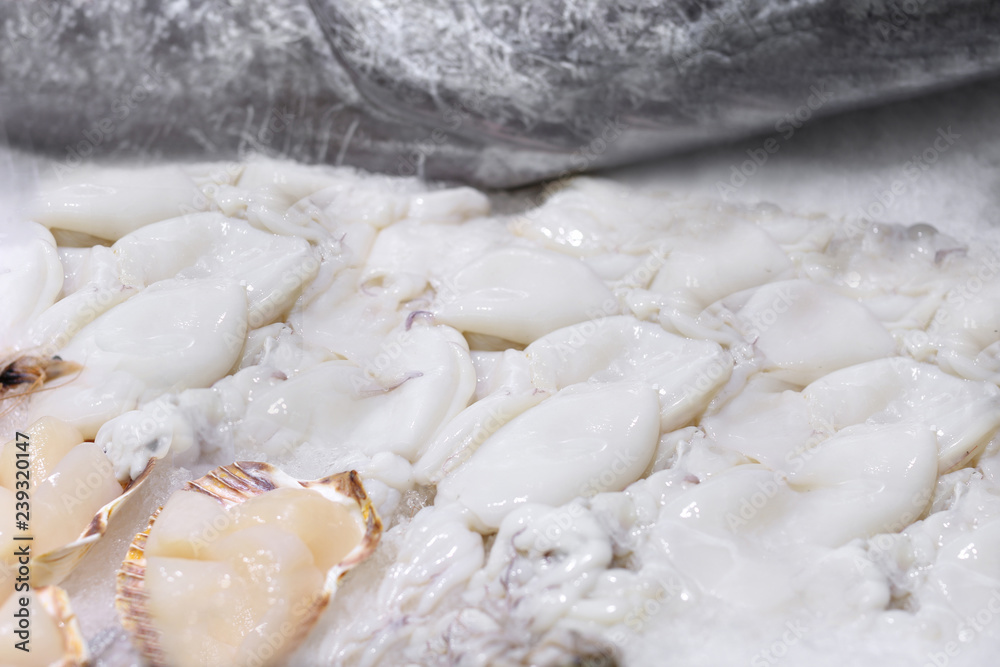 Counter with fresh seafood in ice