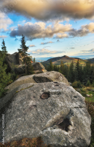 Fotografia autumn sunset in the Carpathian mountains