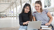 © calcassa - Career advisor with her student
