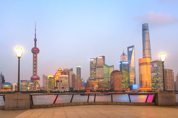 Fototapete - Modern illuminated Shanghai skyline