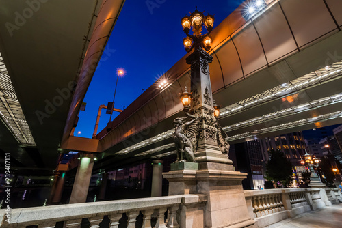 東京 日本橋の夜景 麒麟像と首都高速 Stock Photo Adobe Stock 東京 日本橋の夜景 麒麟像と首都高速 Stock Photo Adobe Stock
