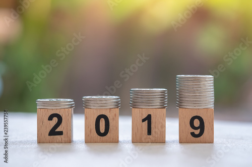 Fotografía 2019 New year, Saving and Business concept