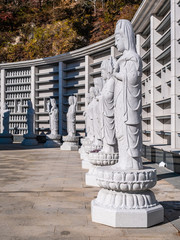 Canvas Print - Beautiful Buddhism Statue in Bongeunsa Temple