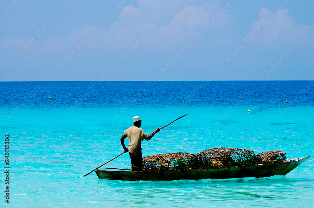 Fisherman with Traps - Zanzibar - Tanzania - obrazy, fototapety, plakaty 