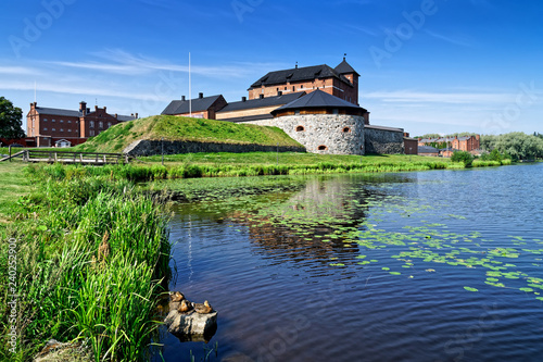Burg Häme am Vanajavesi See in Hämeenlinna, Finnland Tableau sur Toile