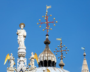 Wall Mural - Sculptures on dome of San Marko cathedral, Venice