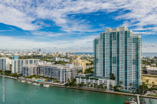 Fotografia, Obraz Aerial image waterfront condominiums Miami Beach