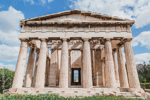 Fotografía Temple of Hephaestus in Agora close-up, Athens, Greece