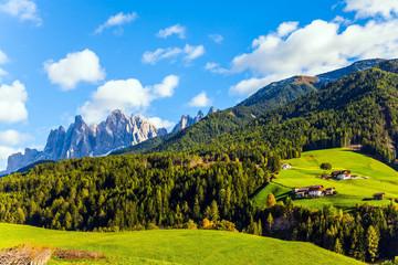 Sticker - Picturesque farms with red roofs