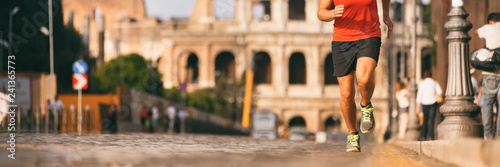 Fotomural Runner running in Rome city street at marathon run