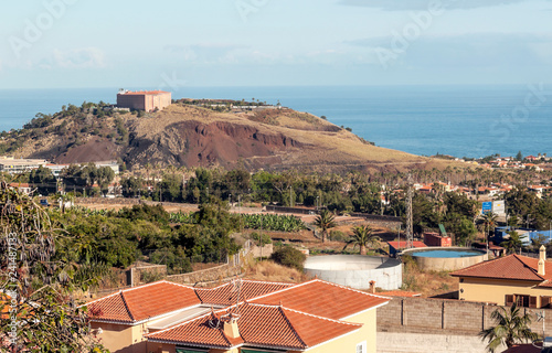 Fotografía Village of La Orotava on the island of Tenerife with the sea in the background