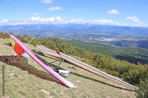 Fotografía Hang gliders on the Chabre mountain, France